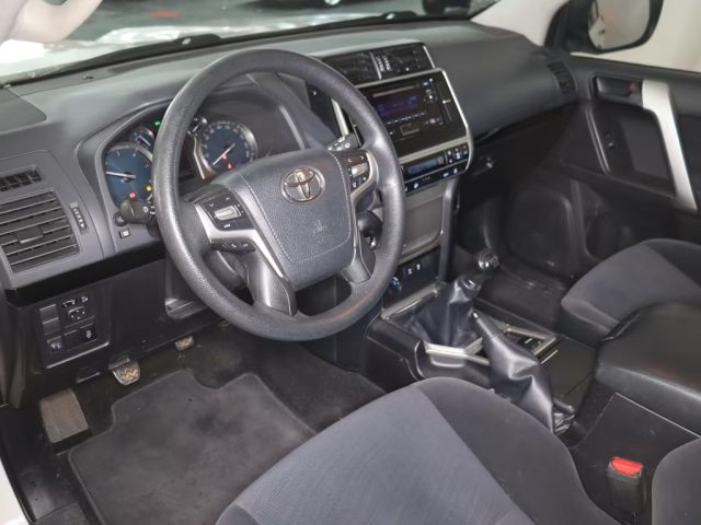 TOYOTA Land Cruiser usata, con Vetri oscurati