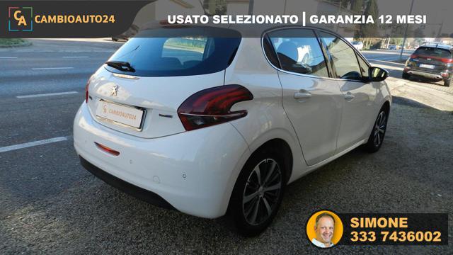 PEUGEOT 208 usata, con Autoradio