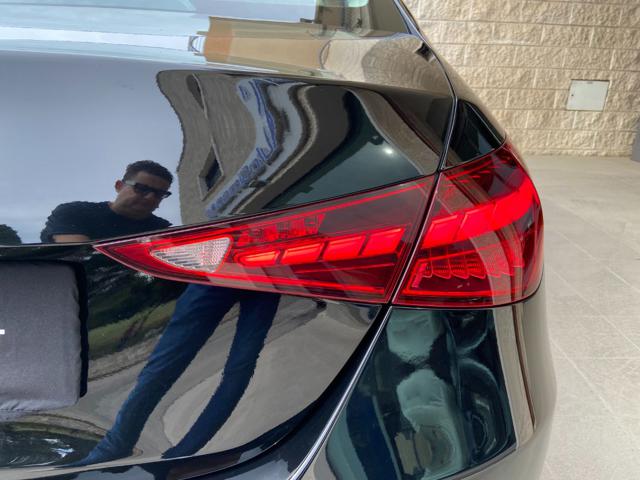 MERCEDES-BENZ C 200 usata, con Sedile posteriore sdoppiato