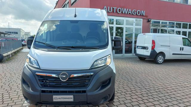 OPEL Movano usata, con Airbag