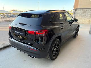 MERCEDES-BENZ GLA 180 usata, con Alzacristalli elettrici