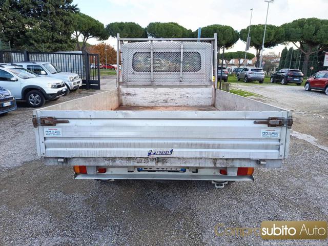 PEUGEOT Boxer usata, con Servosterzo