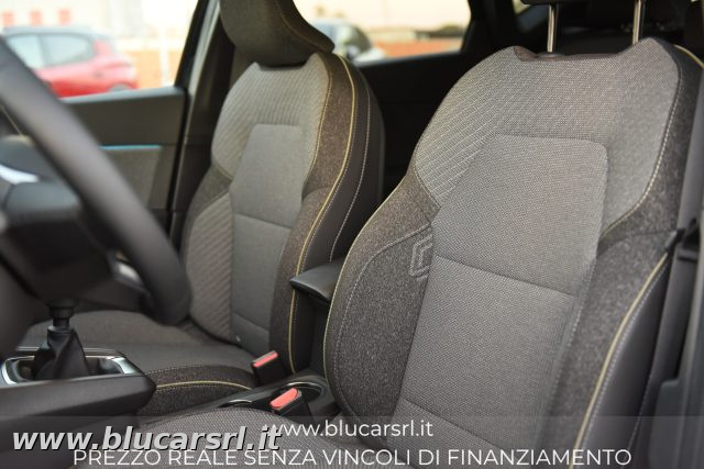 RENAULT Captur usata 17