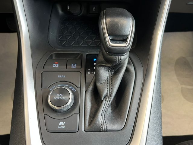 TOYOTA RAV 4 usata, con Servosterzo