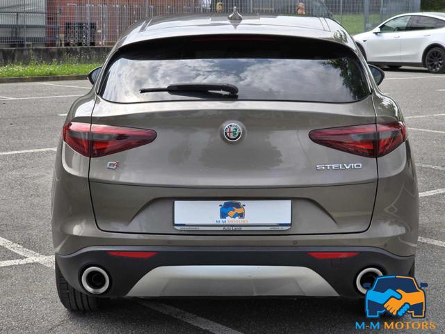 ALFA ROMEO Stelvio usata, con Chiusura centralizzata