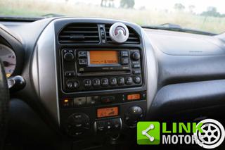 TOYOTA RAV 4 usata, con Fendinebbia