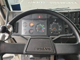 VOLVO  usata 10