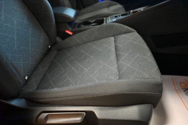 VOLKSWAGEN Golf usata 75