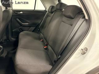VOLKSWAGEN T-Roc usata, con Autoradio