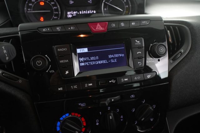 LANCIA Ypsilon usata 16