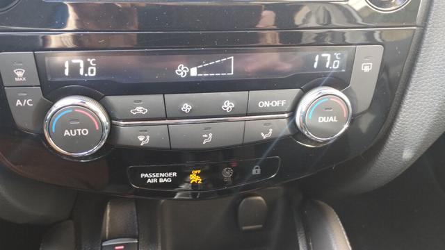 NISSAN Qashqai usata, con Fari LED
