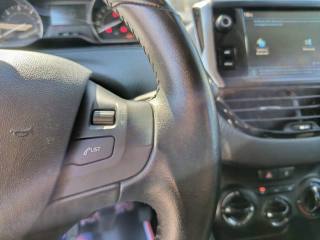 PEUGEOT 208 usata, con Controllo automatico clima
