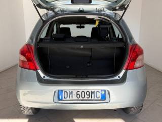 TOYOTA Yaris usata 6