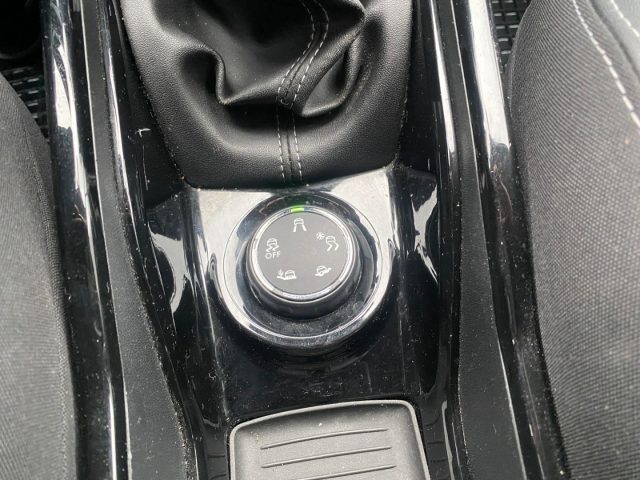 PEUGEOT 2008 usata, con Controllo trazione