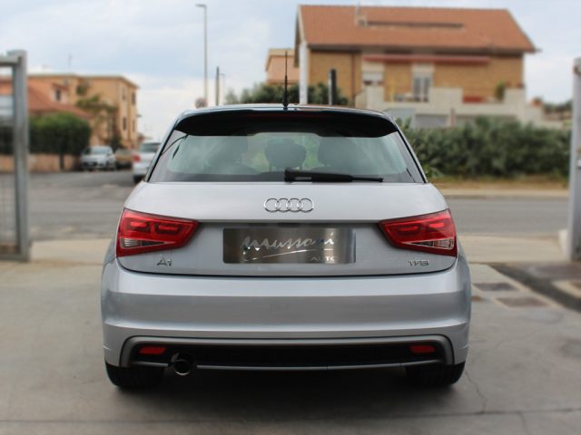 AUDI A1 usata, con Autoradio
