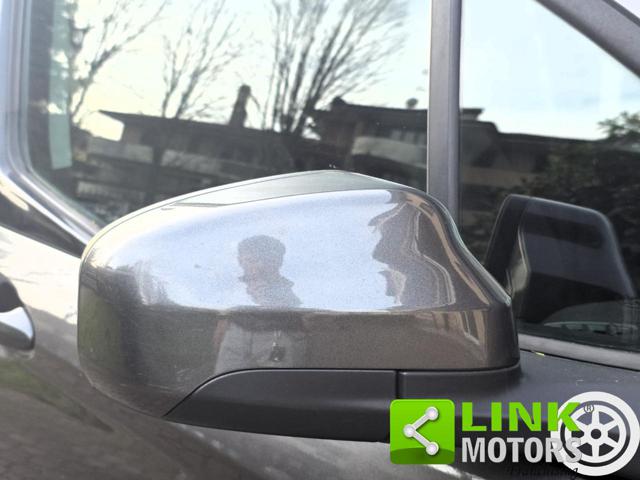 FORD Tourneo Courier usata, con USB