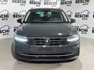 VOLKSWAGEN Tiguan usata, con Airbag laterali