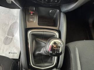 NISSAN Qashqai usata, con Lettore CD