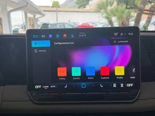 VOLKSWAGEN Tiguan usata, con Fari LED