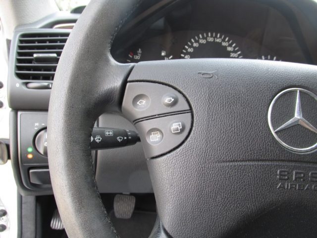 MERCEDES-BENZ CLK 200 usata 33