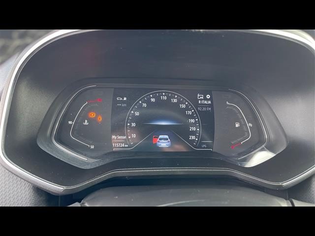 RENAULT Clio usata, con Climatizzatore