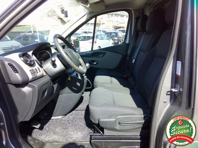RENAULT Trafic usata, con Specchietti laterali elettrici