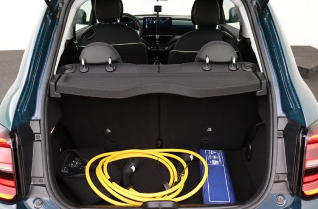 FIAT 500e usata, con USB