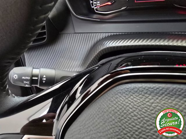 PEUGEOT 2008 usata, con Autoradio digitale