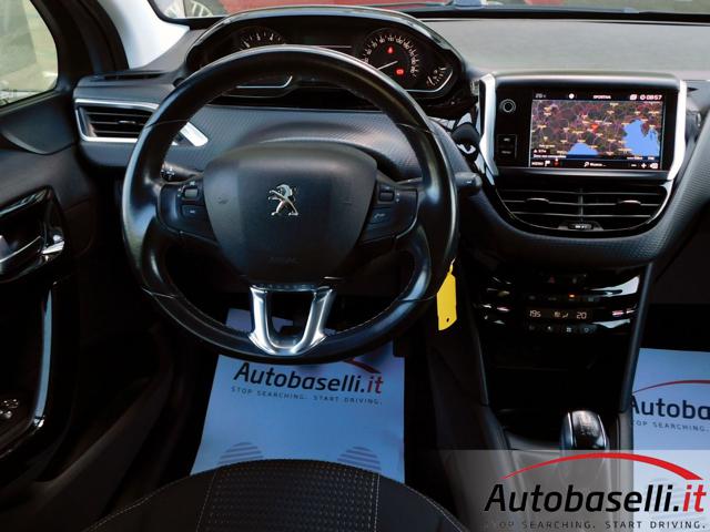 PEUGEOT 208 usata, con USB