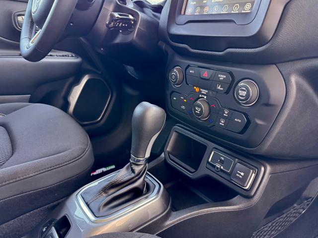 JEEP Renegade usata, con USB