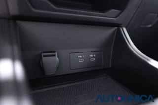 RENAULT Captur usata, con Autoradio digitale