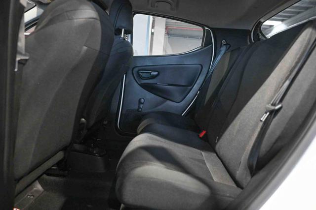 LANCIA Ypsilon usata, con Park Distance Control