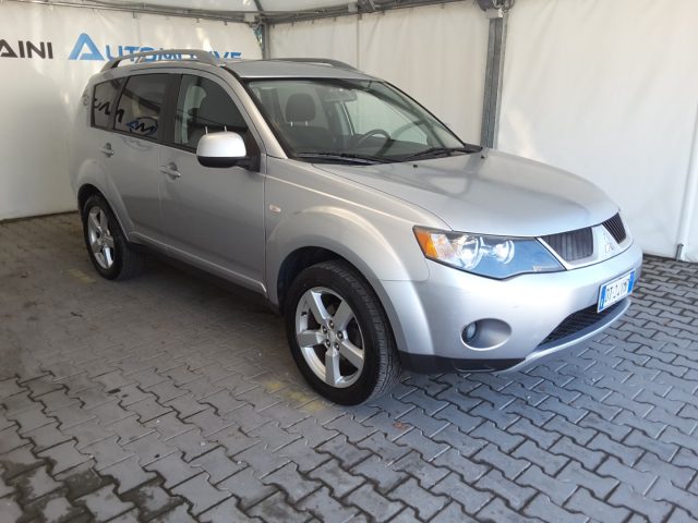 MITSUBISHI Outlander usata, con Airbag