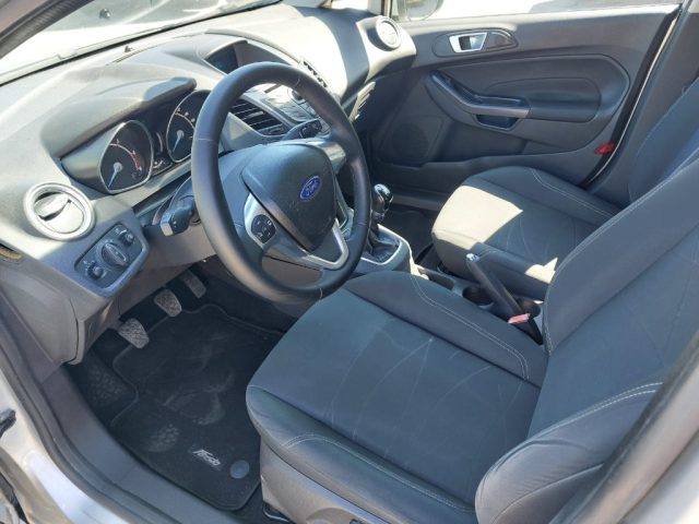 FORD Fiesta usata, con ESP