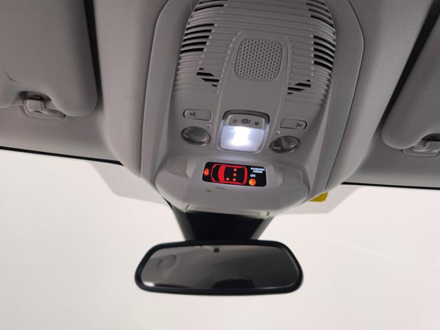 PEUGEOT 3008 usata, con Touch screen