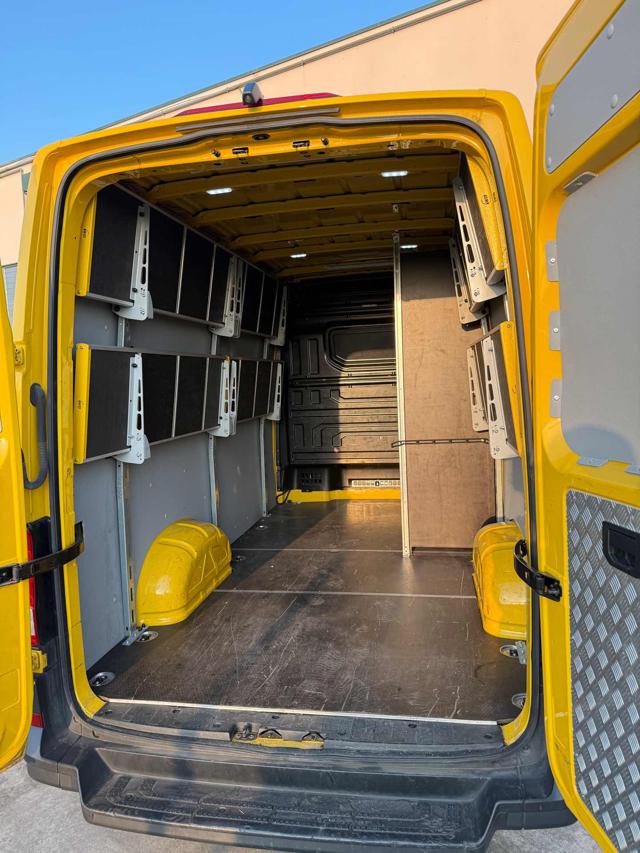 VOLKSWAGEN Crafter usata, con Climatizzatore