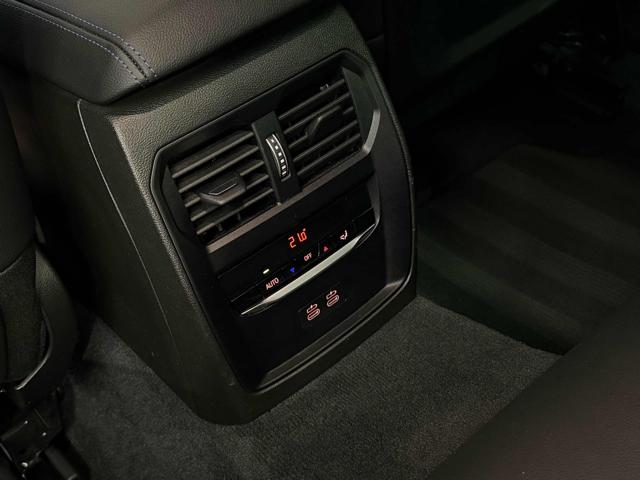 BMW 320 usata, con Sedile posteriore sdoppiato