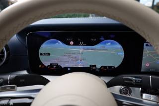 MERCEDES-BENZ E 220 usata, con Sistema di chiamata d