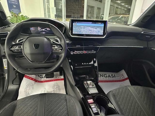 PEUGEOT 2008 usata, con Sistema di navigazione