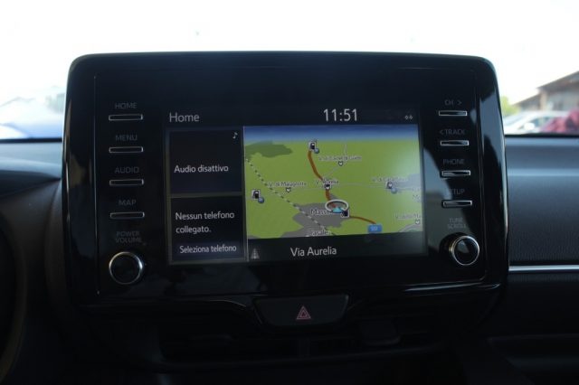 TOYOTA Yaris usata, con Autoradio digitale