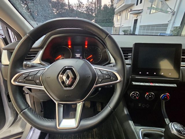 RENAULT Captur usata, con USB