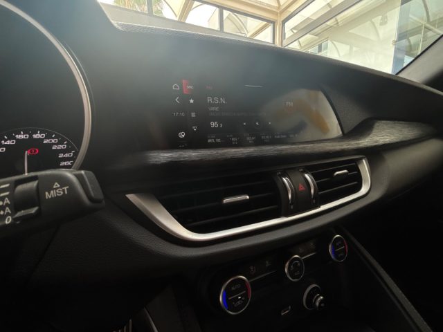 ALFA ROMEO Stelvio usata, con Volante in pelle