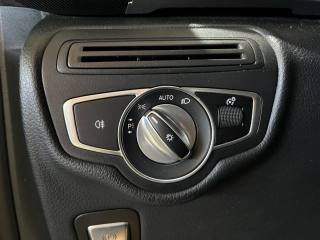 MERCEDES-BENZ V 220 usata, con USB