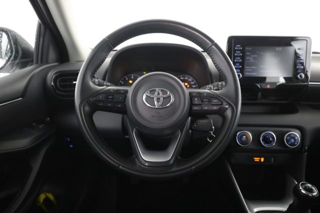 TOYOTA Yaris usata 5