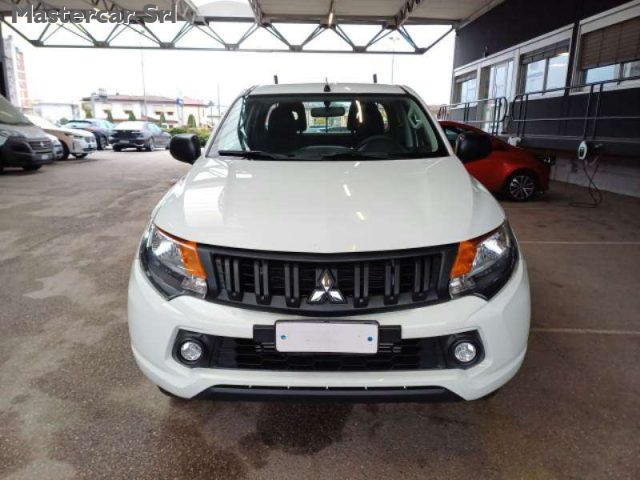 MITSUBISHI L200 usata, con Airbag
