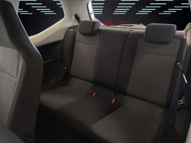 VOLKSWAGEN up! usata 15