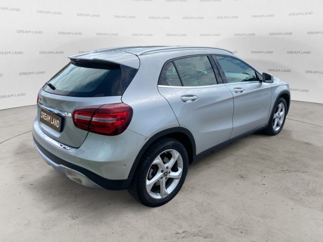MERCEDES-BENZ GLA 220 usata, con Autoradio