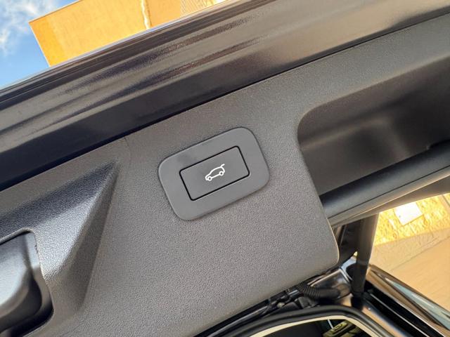 LAND ROVER Discovery Sport usata, con Specchietti laterali elettrici