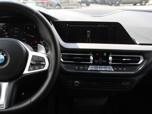 BMW 118 usata, con Leve al volante