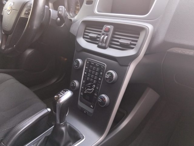 VOLVO V40 Cross Country usata, con Chiusura centralizzata